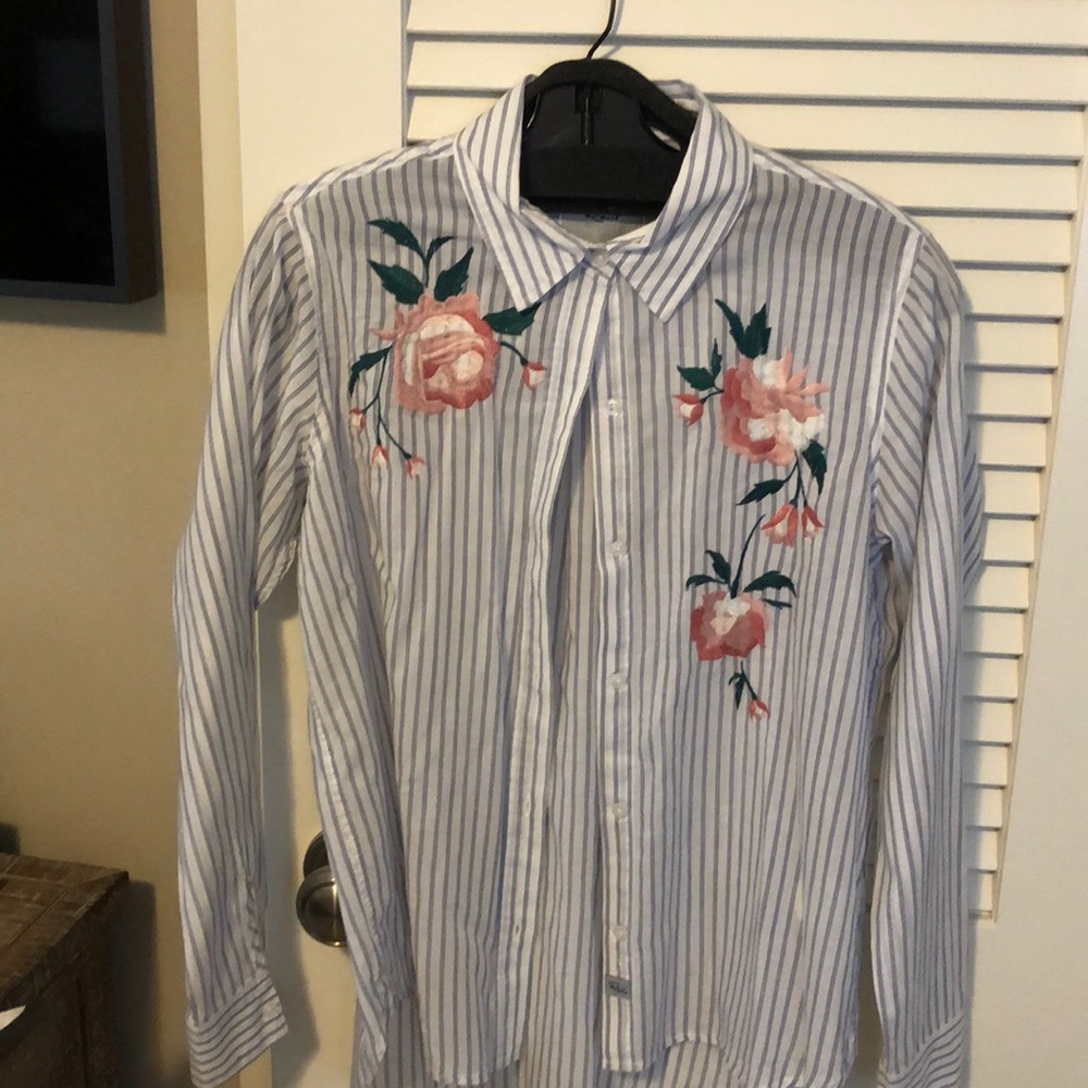 Women’s blouse. Rails. Size small. Lightly worn.